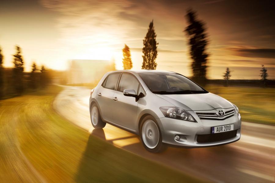  Toyota Auris 2010 года  (фото 30 из 59)